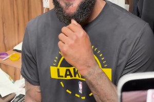 詹姆斯和库里这赛季没交过手？詹姆斯赛后采访谈库里！